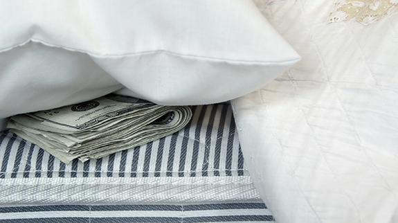 hiding-valuables-in-the-home